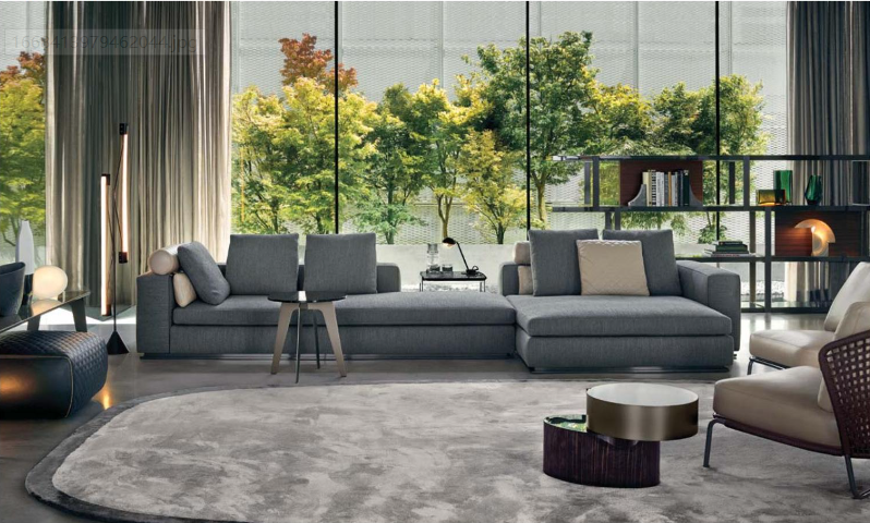 Minotti如今已经成为闻名全球的家具品牌，风格含蓄内敛，简洁优雅。